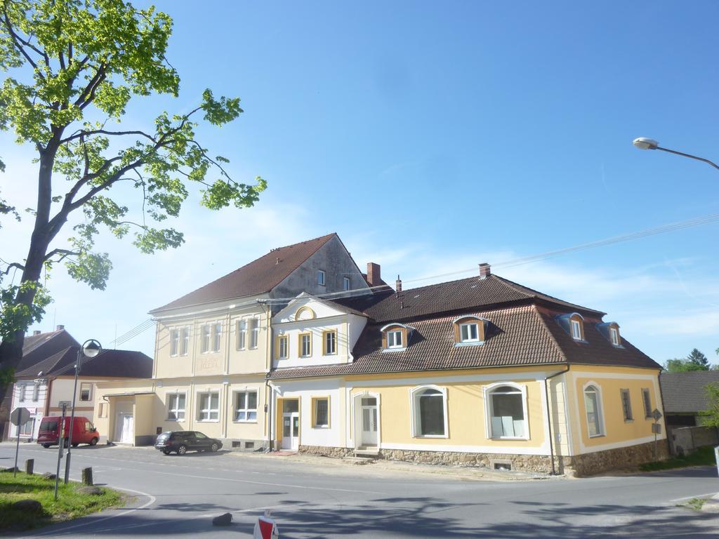 Guest House U Zlateho Jelena Žinkovy 외부 사진